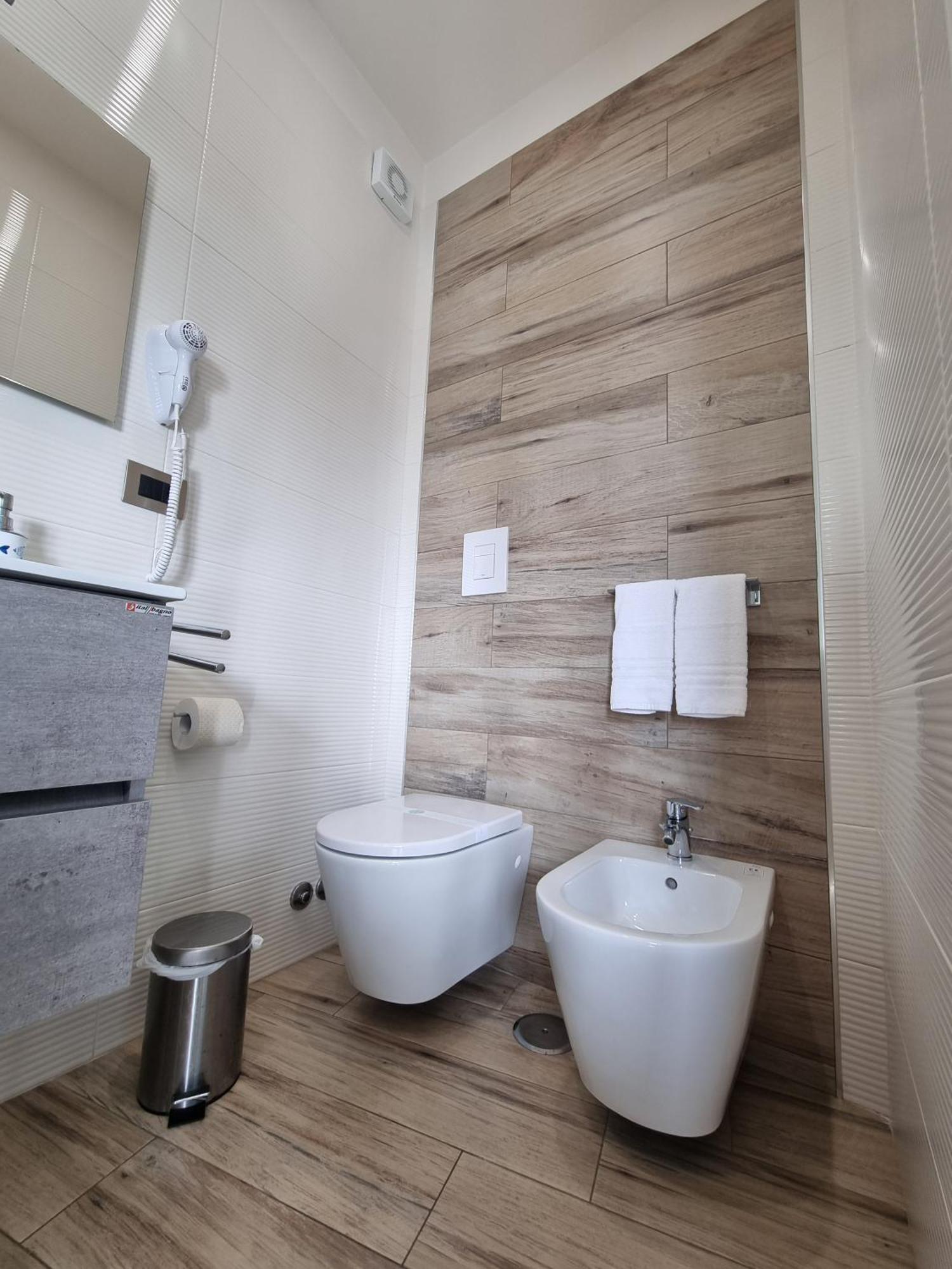 Oltre Il Mare Guest House Gaeta Ngoại thất bức ảnh