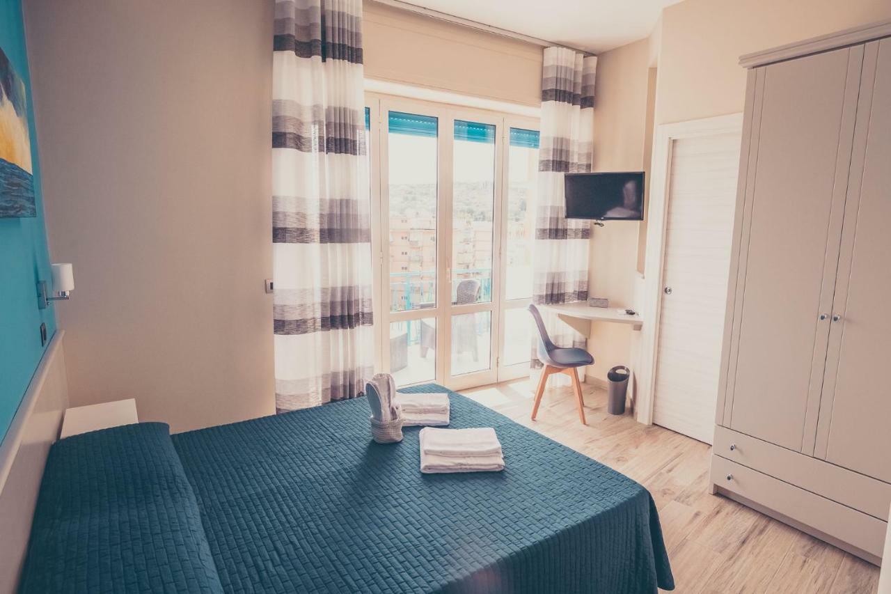 Oltre Il Mare Guest House Gaeta Ngoại thất bức ảnh