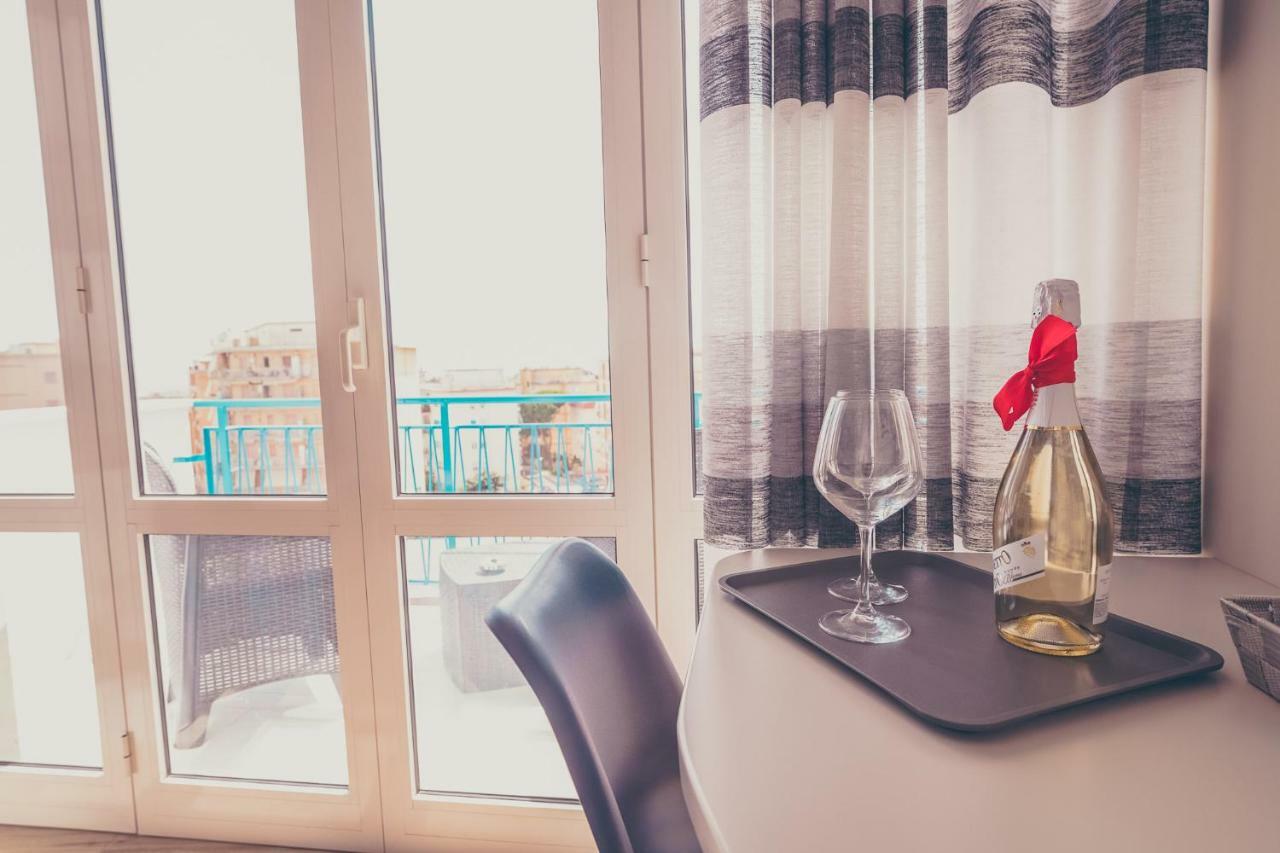 Oltre Il Mare Guest House Gaeta Ngoại thất bức ảnh