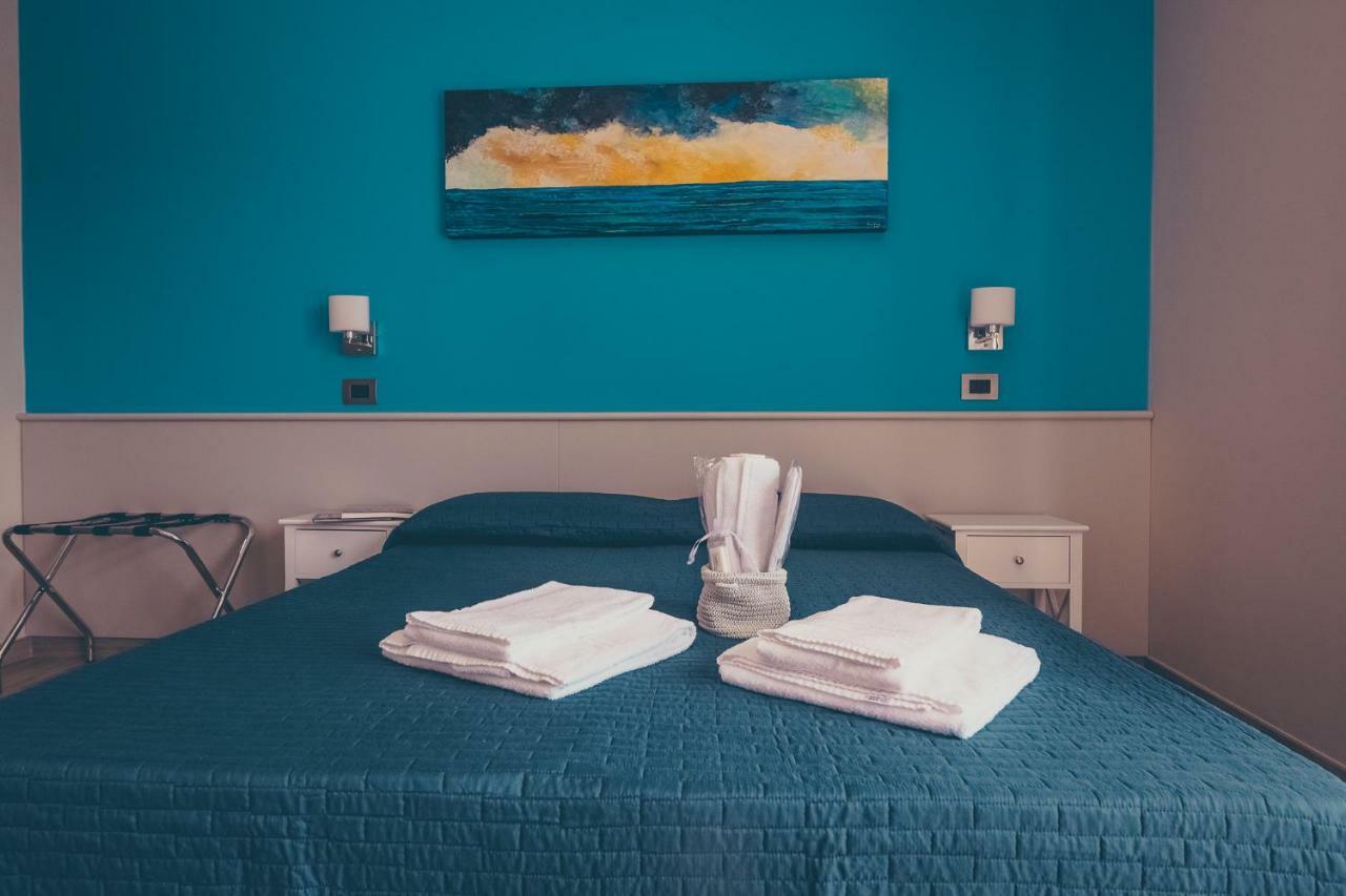 Oltre Il Mare Guest House Gaeta Ngoại thất bức ảnh